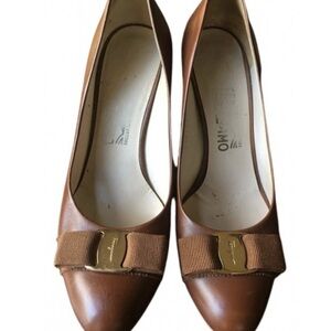 Salvatore Ferragamo Tan Leather Heels with Bow